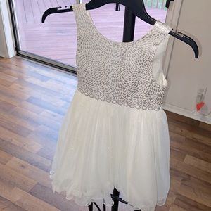 Girls dress size 6X Like new condition